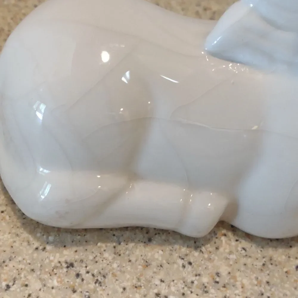 👍 Baby Unicorn Figurine. C2